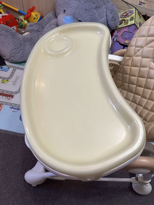 Стульчик для годування Carrello Caramel
