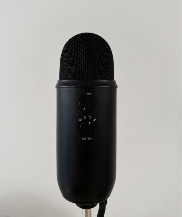 Microfone Blue Yeti + suporte