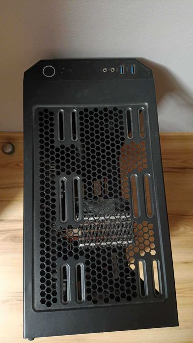 Sprzedam komputer  rtx 2060 i5 9400f 16gb ram