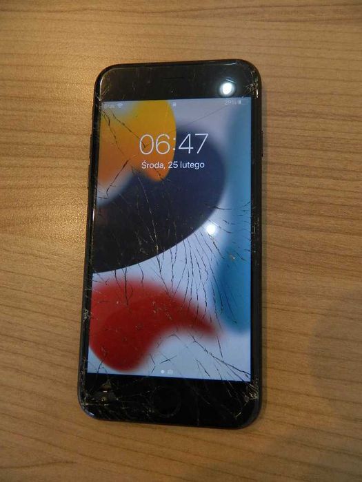 Apple iPhone 7 A1660 pamięć 128GB