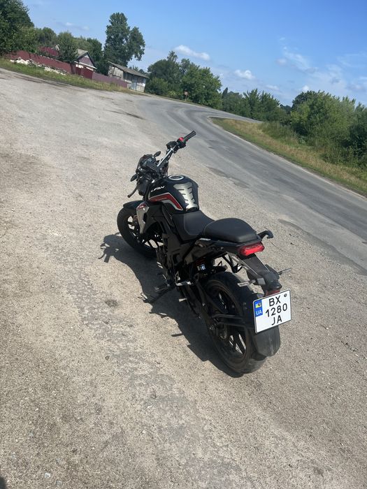 Продам ліфан ср220