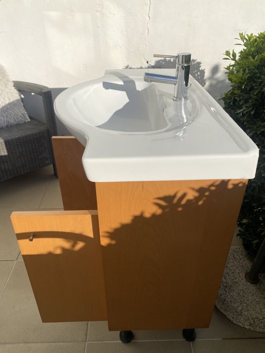 Lavatório casa de banho