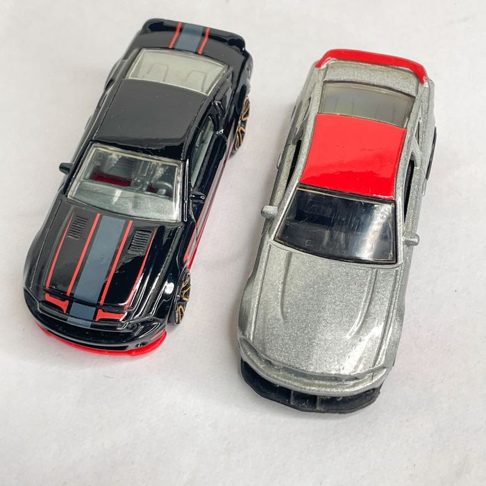 HotWheels Ford Shelby Mustang 2012 Lote de 2
