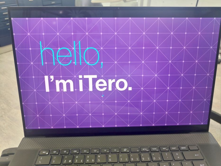 Scanner Itero elements flex + portátil dell 17" Touch