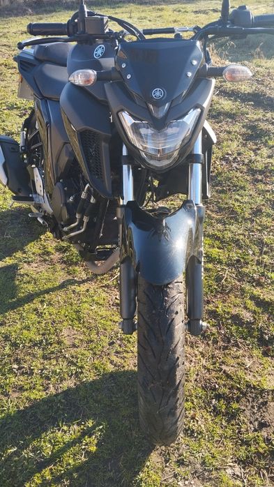 Мотоцикол Yamaha FZN 250 Naked