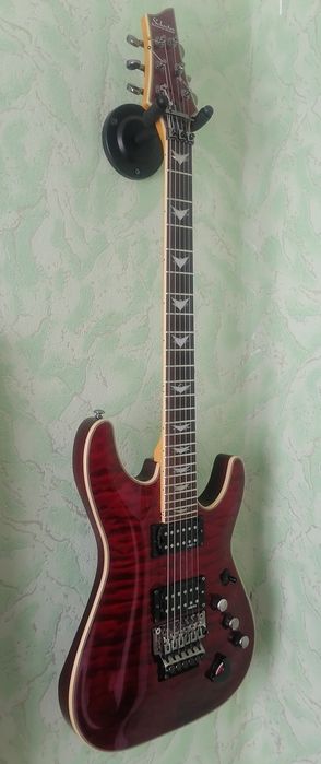 Електрогітара в ідеальному стані.