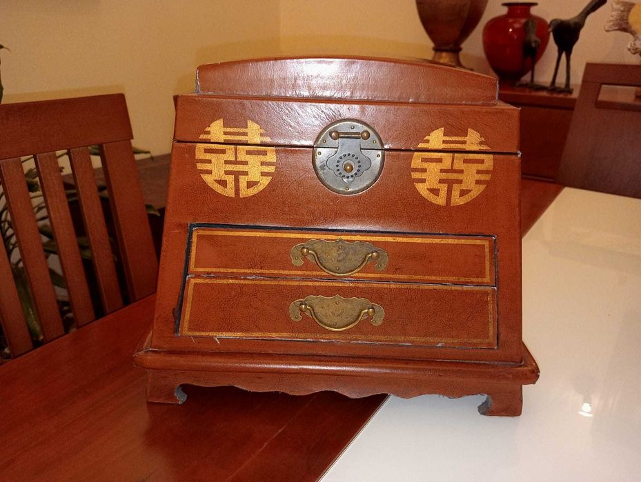 Caixa guarda joias estilo chinês