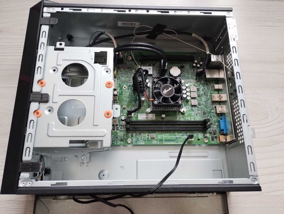 Komputer Acer Aspire XC-340 Ryzen 3 3250U baza do rozbudowy