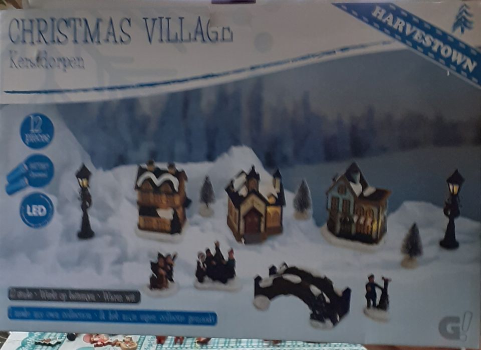 Aldeia de Natal com luz