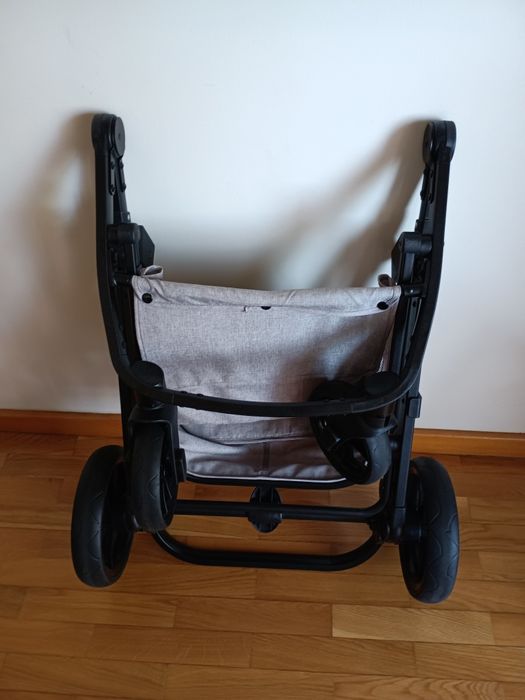 Carrinho Bebé Assalvo (só c/babycoque/ovo)
