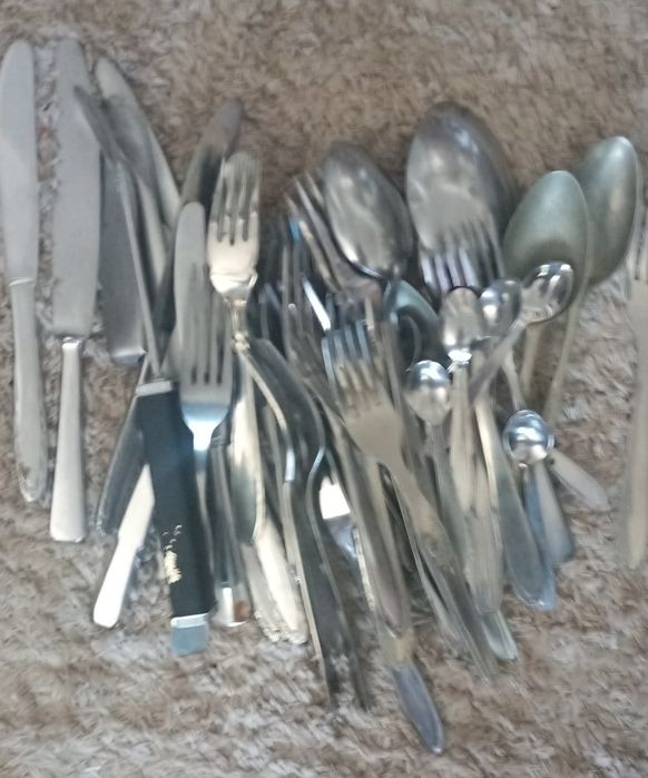 Talheres cinquenta e dois