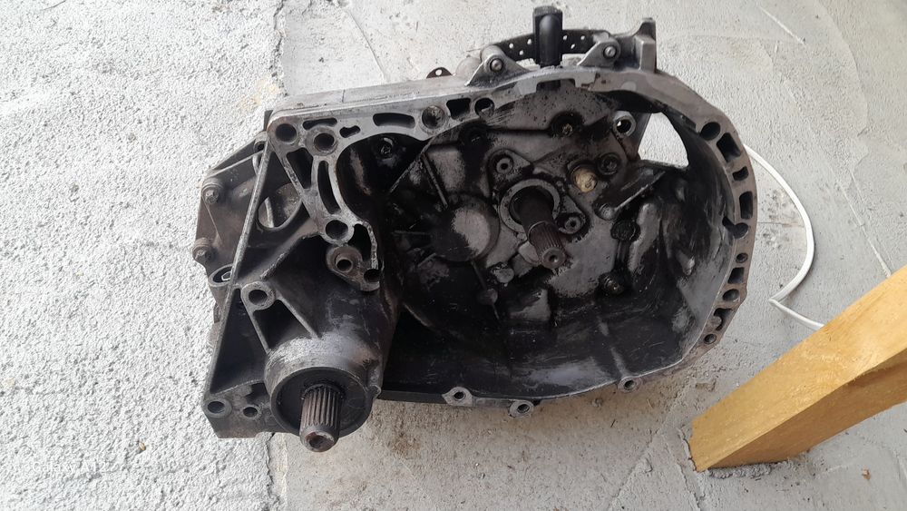 Коробка передач Рено Кенго