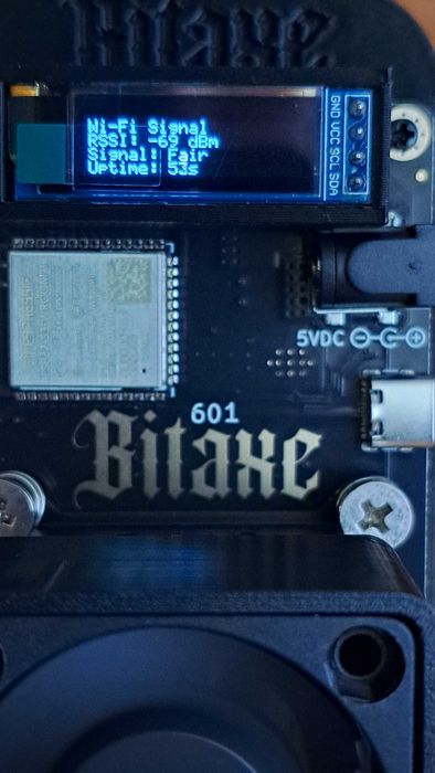 Bitaxe Gamma 601. Bitcoin майнер