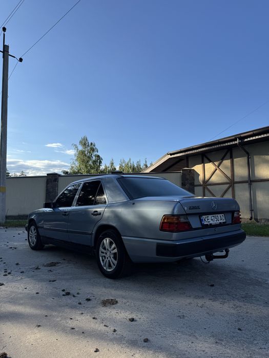 Mercedes-Benz E-Class 1988 VIN WDB1240231A736580 фото оголошення 13 з 15