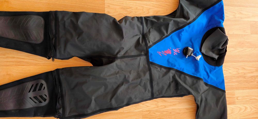 Suchy skafander SCUBAPRO XL