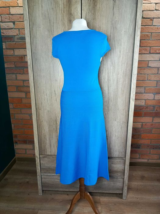 Sukienka rozkloszowana midi Sosandar M