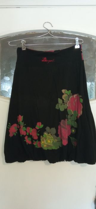 Saia, S, marca Desigual
