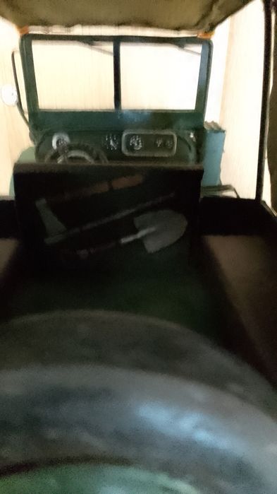 Модель военного авто. Металл.