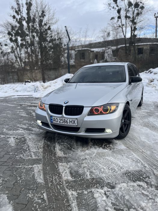 Продам BMW e91 320d