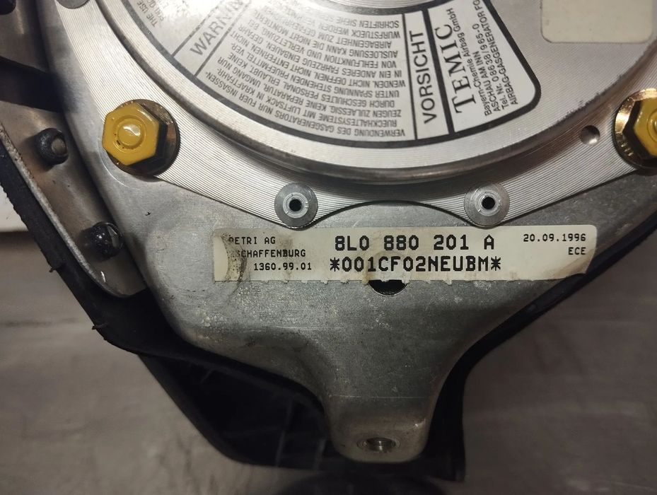 AIRBAG DO VOLANTE AUDI A3 8L 97-03 8L880201A