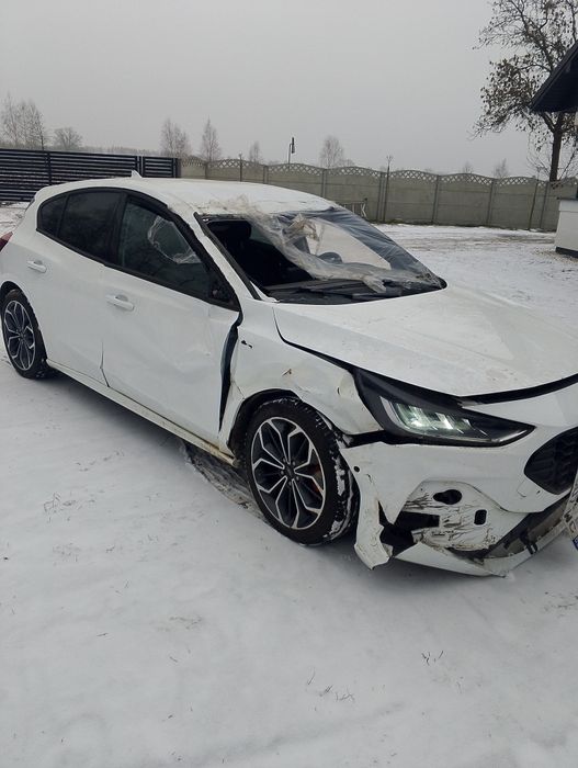 Ford Focus 24r mały przebieg societa