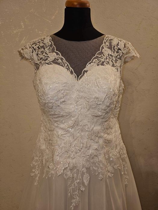 Suknia ślubna + dodatki