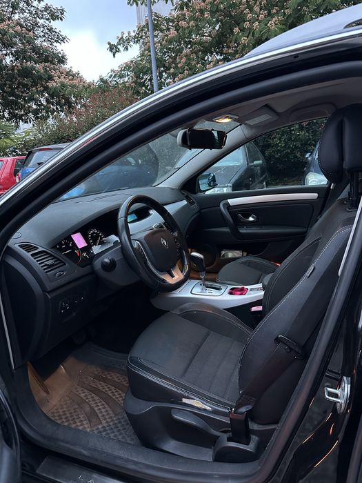 Renault Laguna III Sport Tourer 2.0 dCi