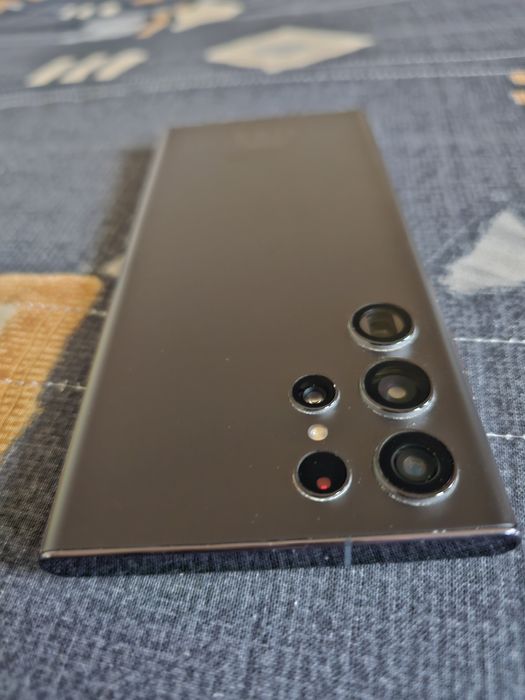 Samsung Galaxy S22 Ultra, 128gb 8gb ram orginał plus dodatki akcesoria