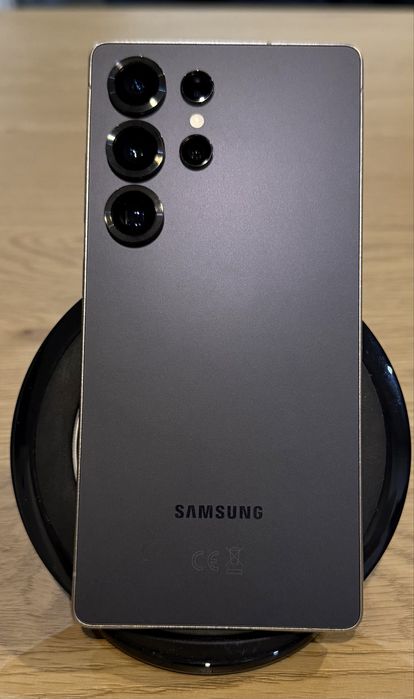 Samsung Galaxy S25 Ultra 512GB (Titanium Black) + SUPER PAK!