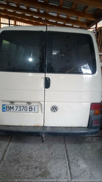 Машина Volkswagen T4 автомобіль на 9 місць, великий