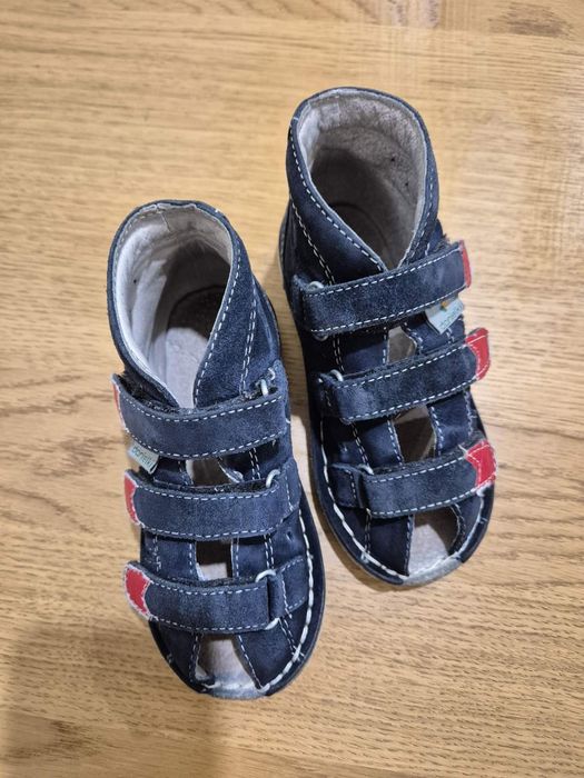 Buty rehabilitacyjno profilaktyczne  Danielki rozmiar 24