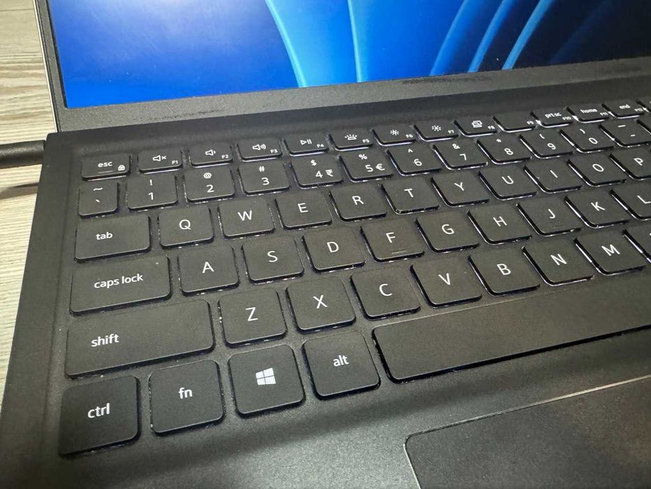 Laptop Dell Vostro 5515 15,6 Ryzen 3 5300U 16GB 256GB