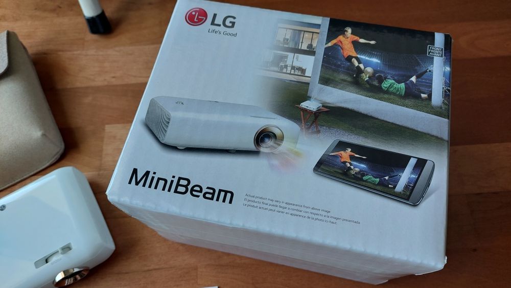 Projector LG Led Minibeam (NOVO) c/telecomando