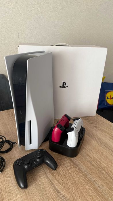 Playstation 5 versão Disco + 3 comandos + 3 jogos
