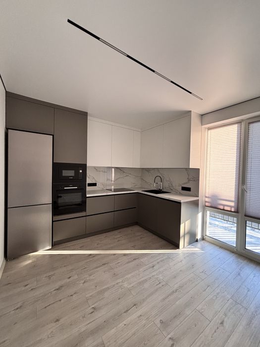 Перша здача 2к квартира + паркінг Кворум Щирецькій, 30 Qouroom Avenue