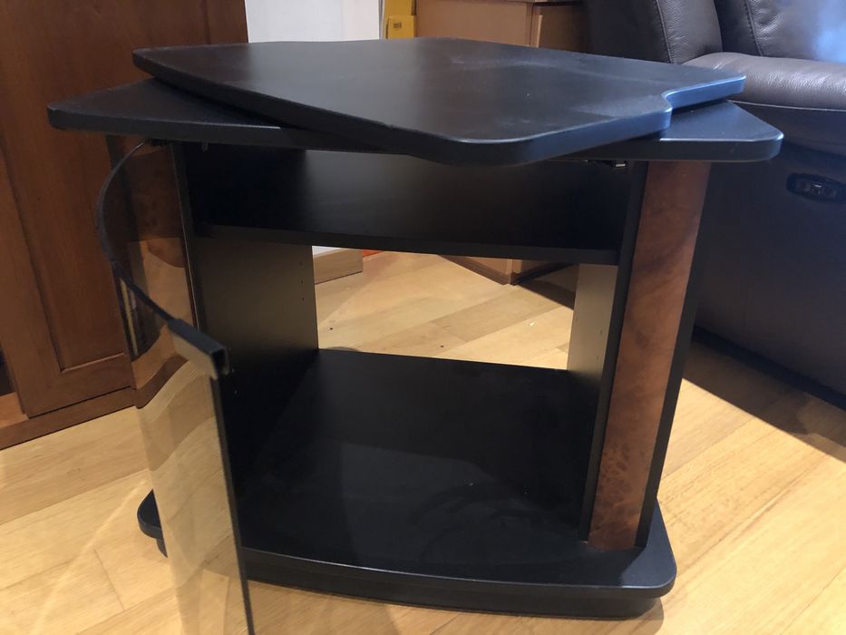 Mobile with wheels and rotating top (360°) for TV and modules (4) of audio equipment64552999759106121