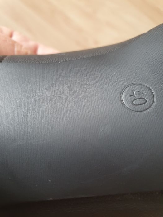 Buty szpilki koturna r40