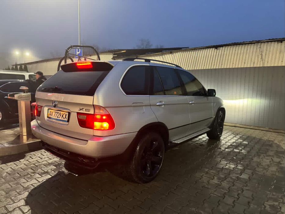 BMW X5 4,4b 2002 року