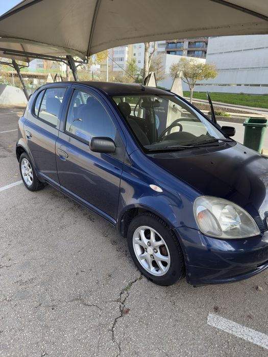 Toyota Yaris 2001 IMPECAVEL