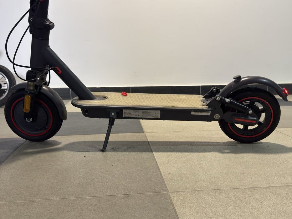 Електросамокат xiomi GIANT Move U8 Pro Max