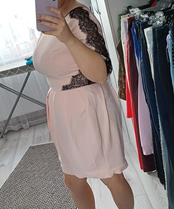 Sukienka pudrowy róż