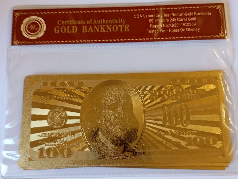 Coleção de notas de dólares revistidas a ouro