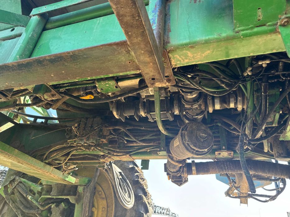 Обприскувач John Deere 4930