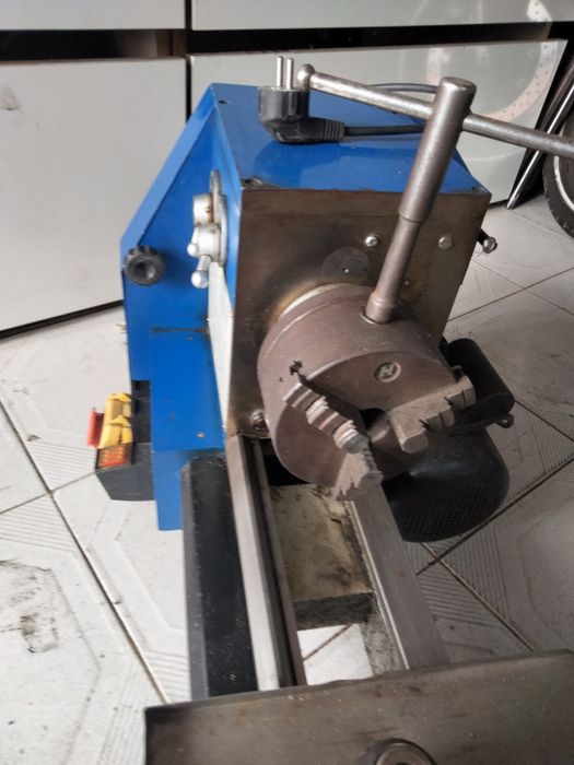 Torno mecânico monofasico