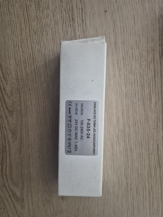 Taśma ledowa wraz z zasilaczami