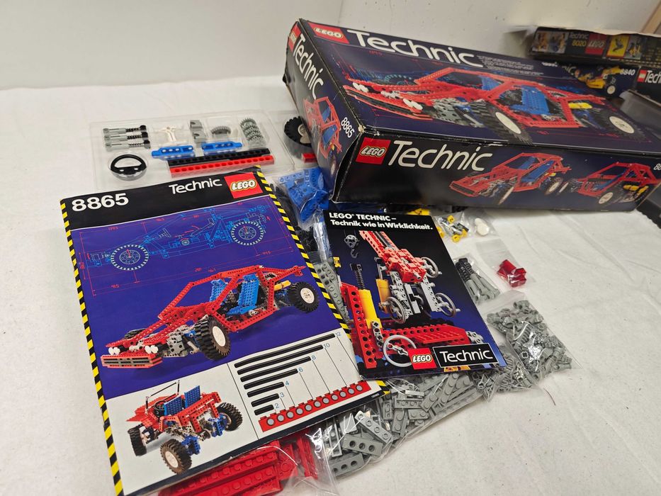 Lego Technic 8865 "Test Car"; 1988; [147]