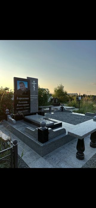 памʼятники з граніту від виробника під ключ