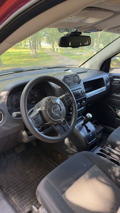 Продам Jeep Compass 2013 року 2,4 бензин