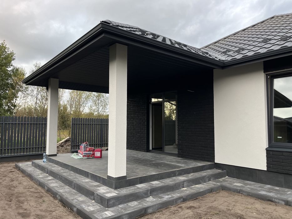 Будинок.Буча