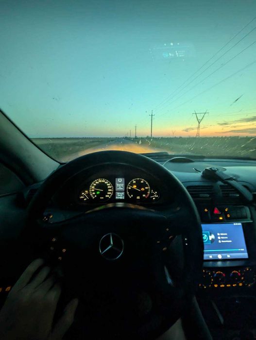 Mercedes-Benz C200 W203